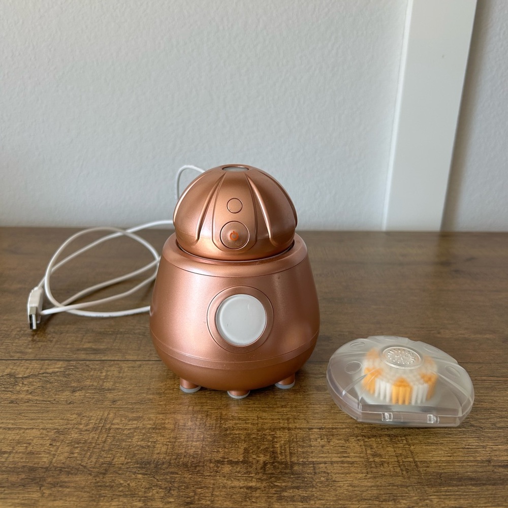 TAO Copper Skincare Device with Brush